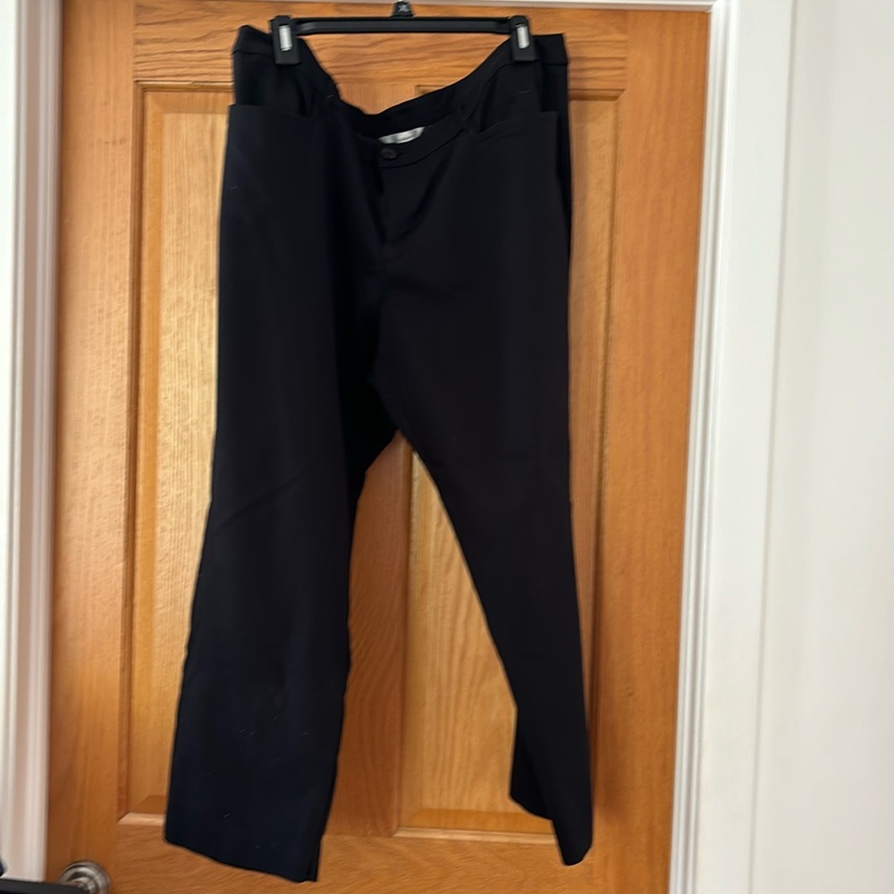 Like new PETITE black trousers